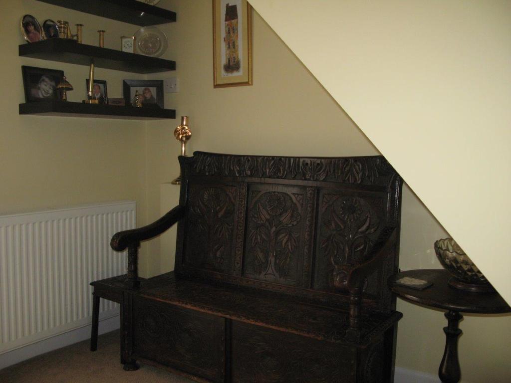 Number 64 Salisbury Room photo